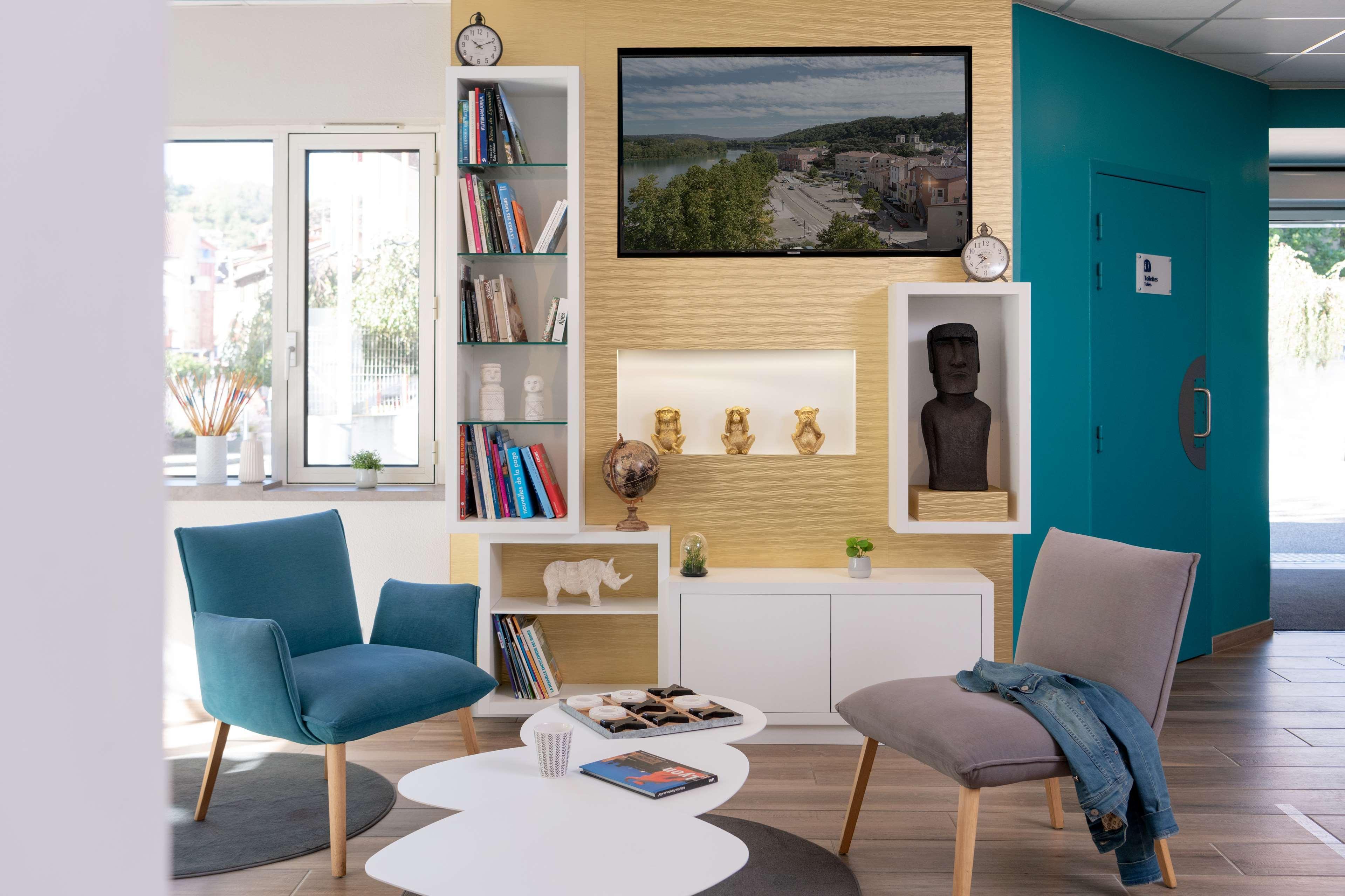 Kyriad Hotel Lyon Givors Bagian luar foto