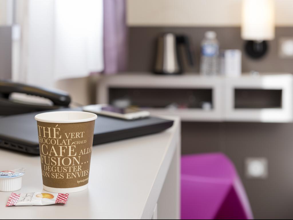 Kyriad Hotel Lyon Givors Bagian luar foto